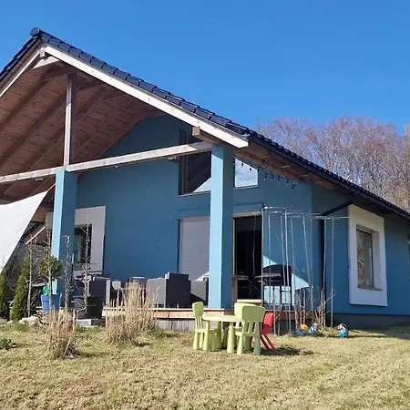Dom Nad Jeziorem Villa