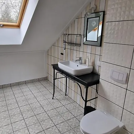 Dom Nad Jeziorem Villa *